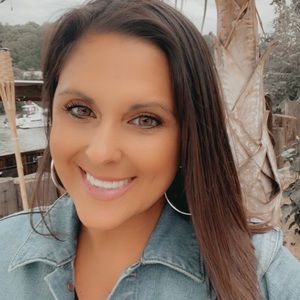 Meet your Posher, Valerie